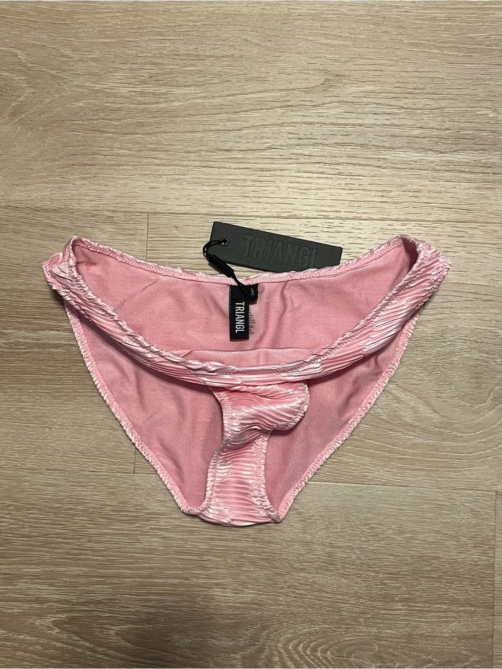 TRIANGL Pink Textured Bikini Bottom Swimwear NWT Size Large Beach Resort